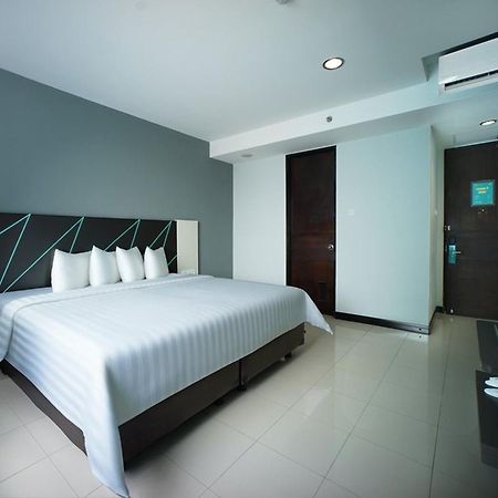 Hotel Regantris Malioboro à Yogyakarta Extérieur photo