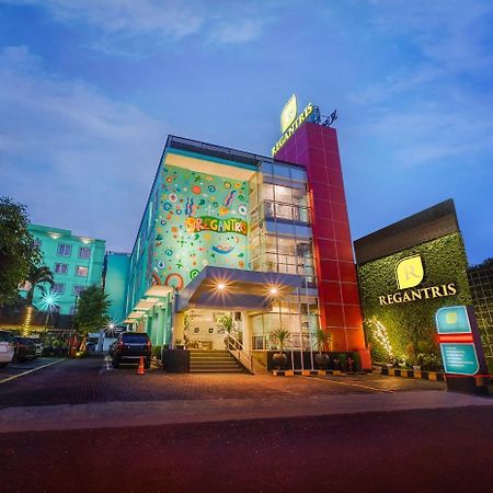Hotel Regantris Malioboro à Yogyakarta Extérieur photo