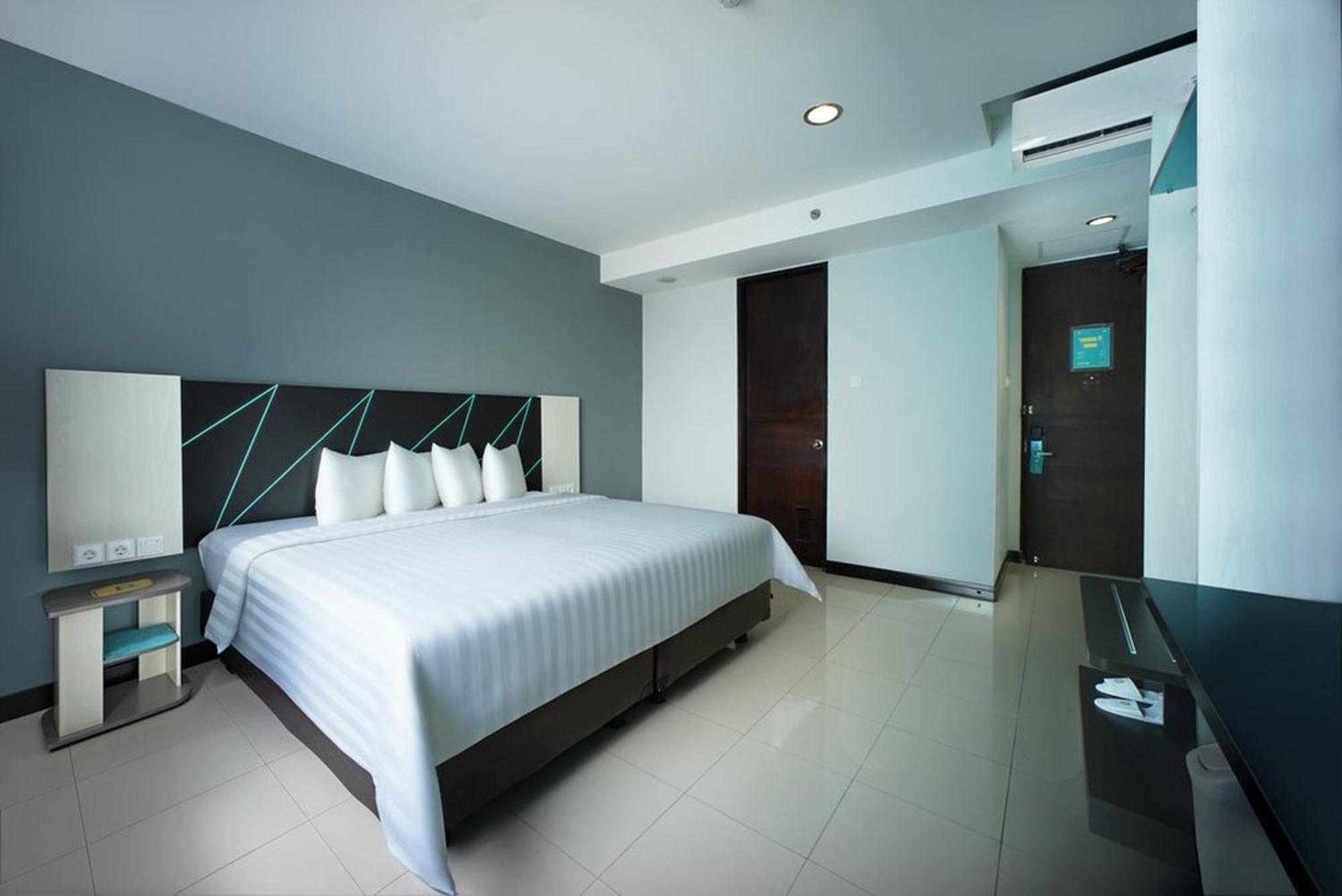 Hotel Regantris Malioboro à Yogyakarta Extérieur photo