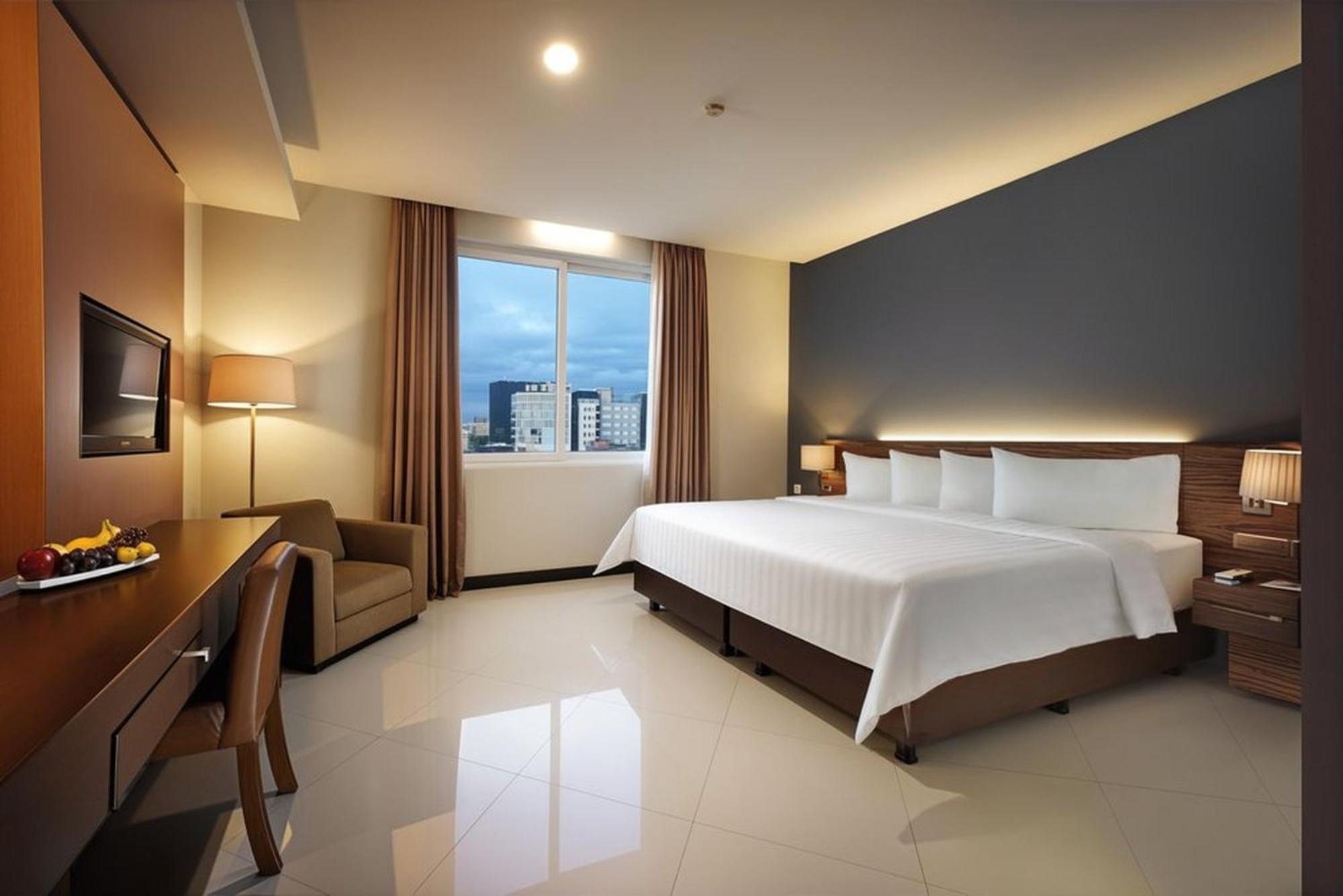 Hotel Regantris Malioboro à Yogyakarta Extérieur photo