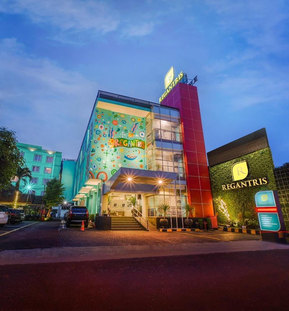 Hotel Regantris Malioboro à Yogyakarta Extérieur photo
