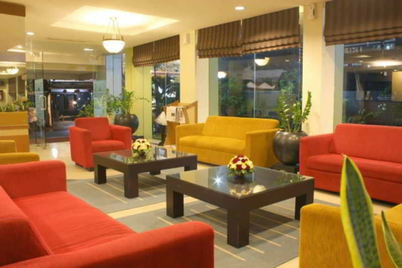 Hotel Regantris Malioboro à Yogyakarta Extérieur photo
