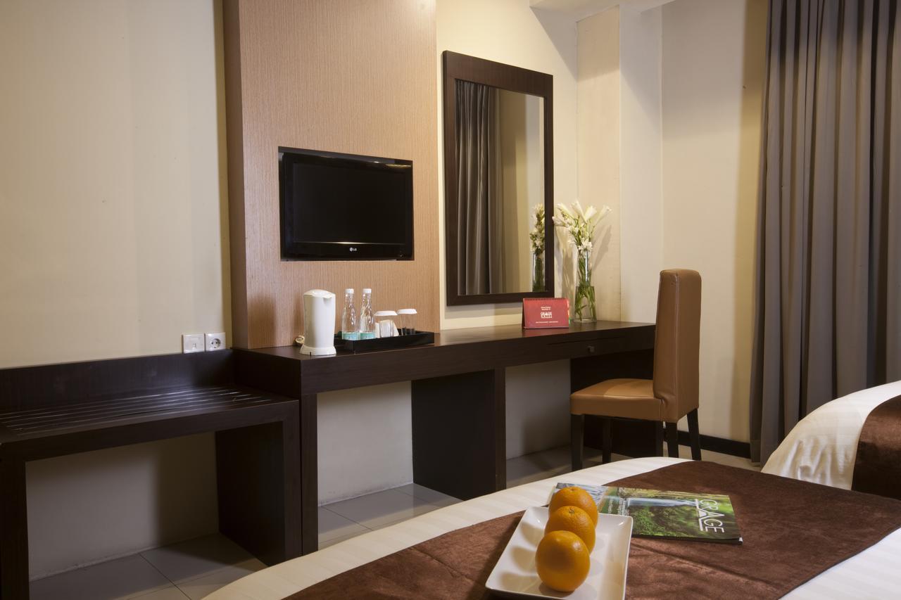 Hotel Regantris Malioboro à Yogyakarta Extérieur photo