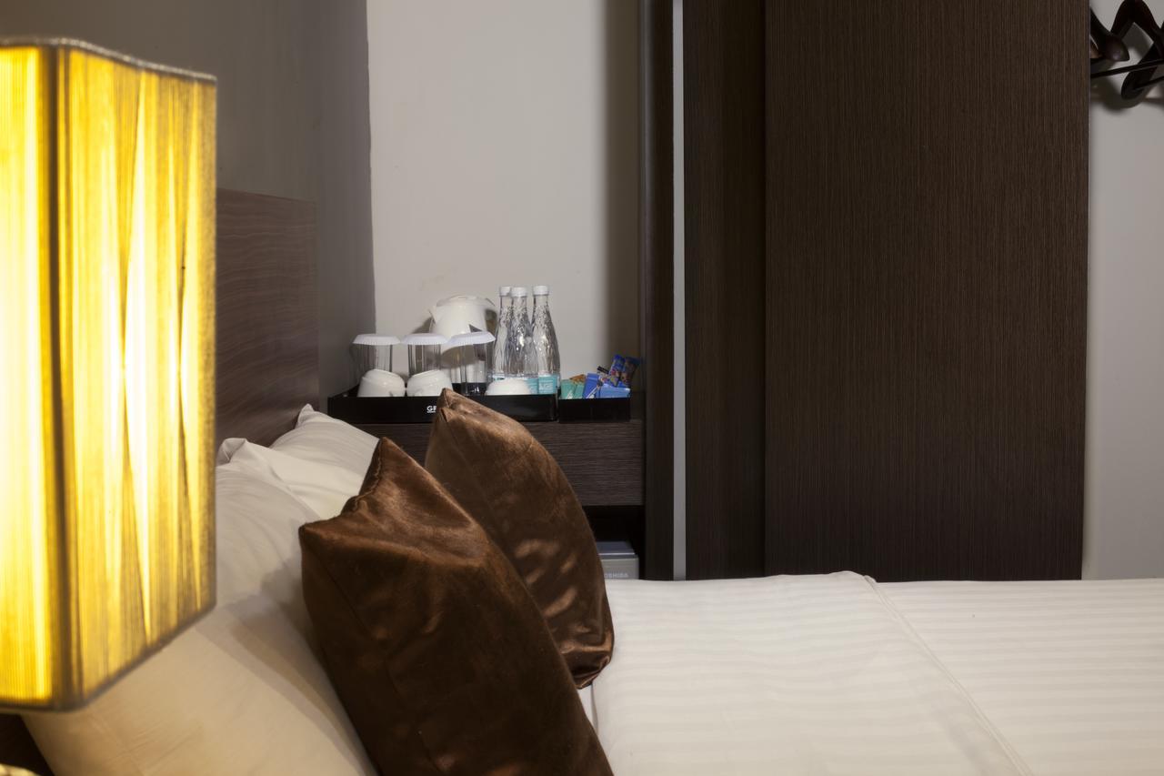 Hotel Regantris Malioboro à Yogyakarta Extérieur photo