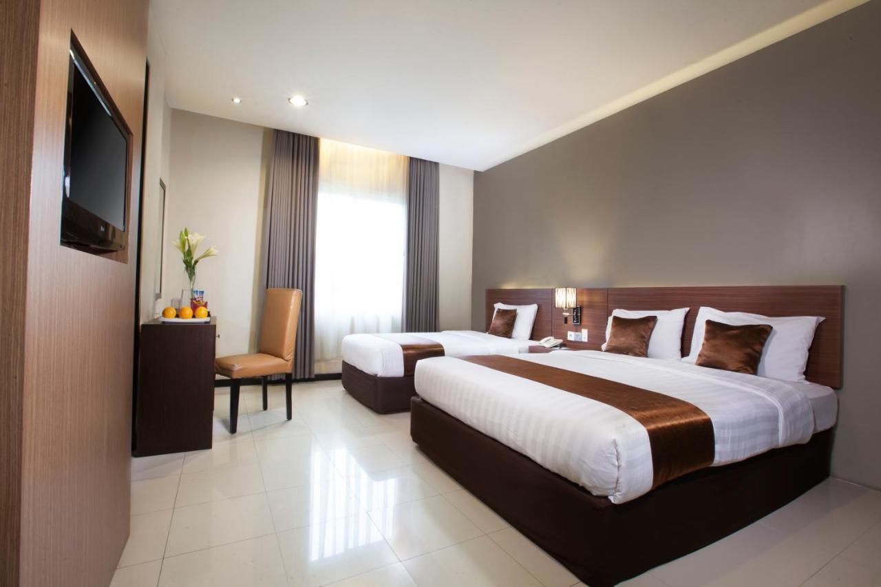 Hotel Regantris Malioboro à Yogyakarta Extérieur photo