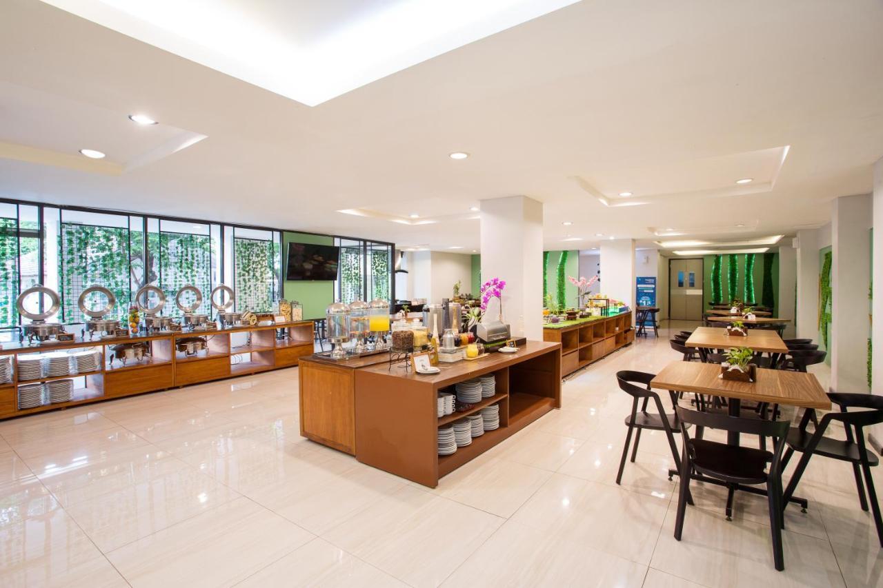 Hotel Regantris Malioboro à Yogyakarta Extérieur photo